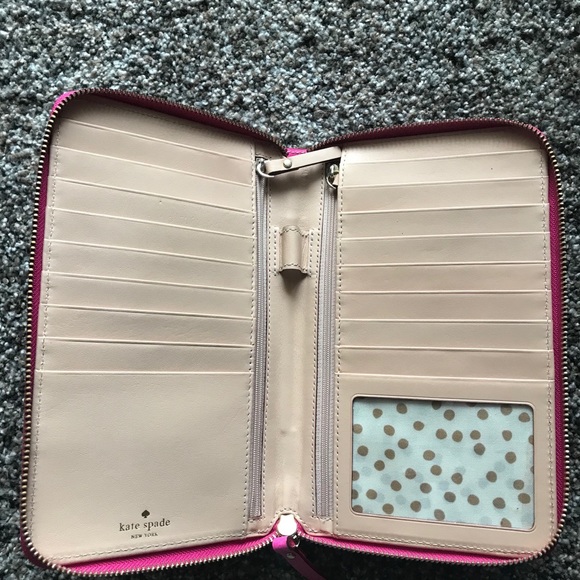 Kate Spade Large Wallet NWOT - Picture 3 of 3